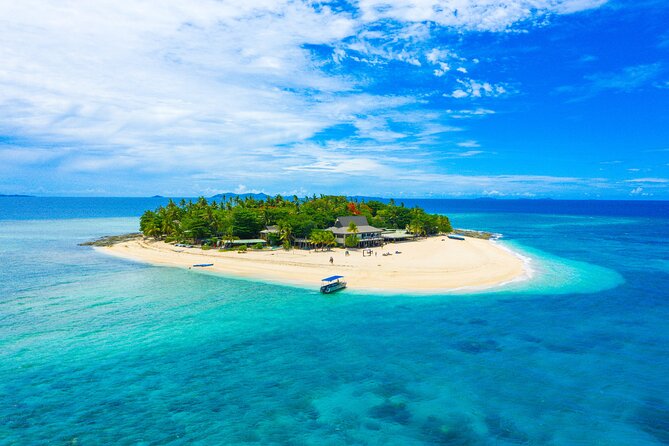 Beachcomber Island Escape - A Perfect Day in Paradise - The Island Morning: Snorkeling and That First Look at the Sea