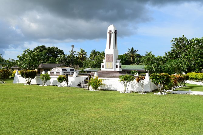 Discover Nadi - Viseisei village: a chiefly village stop and the sales factor