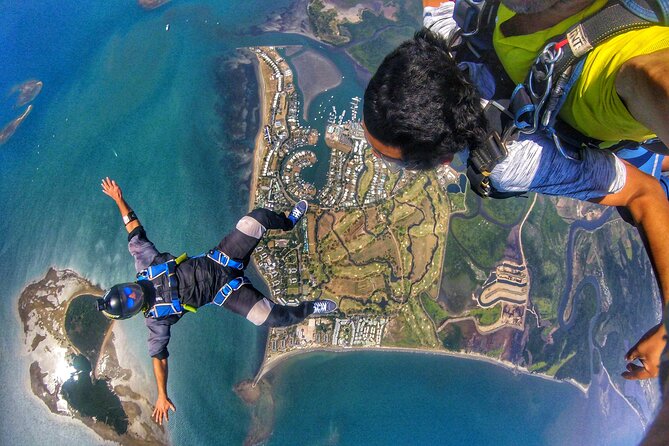 Extreme 12000ft Tandem Jump (45 seconds free fall) - Key Things to Know Before You Jump at 12,000 Feet