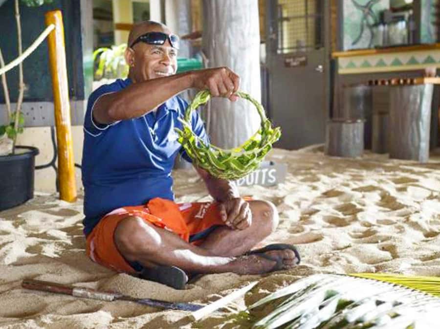 Fiji: Beachcomber Island Day Cruise with Snorkelling - Snorkelling plus a glass-bottom boat, what you get for your money