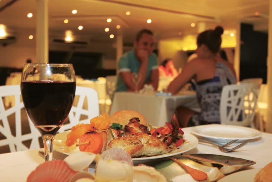 Fiji: Captain Cook Cruises Sunset Dinner Cruise with Lobster - Nadi Hotel Pickup to Catamaran Fiji One, how the night starts