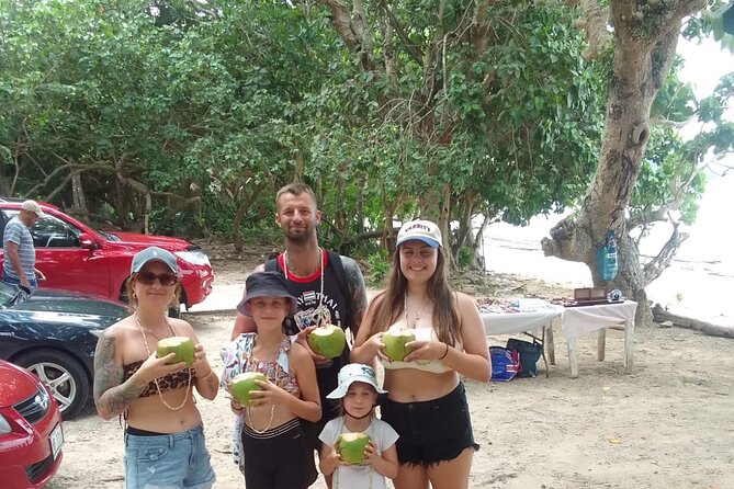 Fiji Coral Coast Venture - Baravi Handcrafts and Cafe: a quick culture and coffee stop