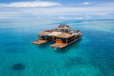 Day Trip to Cloud 9 Floating Platform Including Food and Beverages