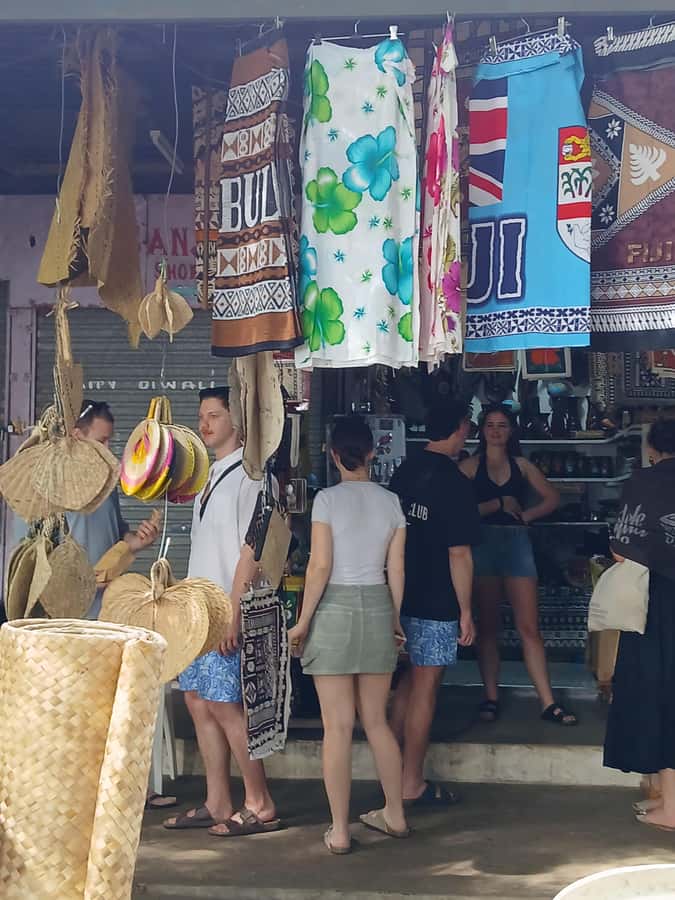 Fiji: Nadi Tour with Tifajek Mudpool and Hotspring Visit - Sri Siva Subramaniya Swami Temple, plus fruit and shopping time