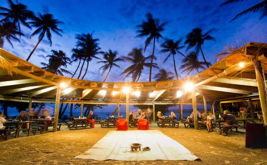 Fiji: Sunset Cruise with Dinner and Fire Show - Who this tour suits best