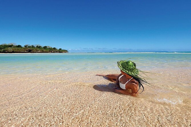 Fijian pottery crafting Village Experience & Natadola Beach Tour - Getting from Nadi to the beach and back, without the guessing