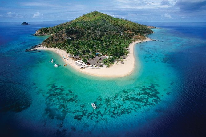 Full Day Castaway Island with Lunch - Price and Logistics: is $123.89 worth it?