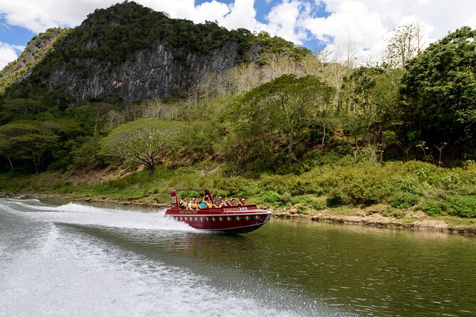 Jet Boat Safari on the Sigatoka River - Jet Boat Safari on the Sigatoka River, the real deal in 4.5 hours