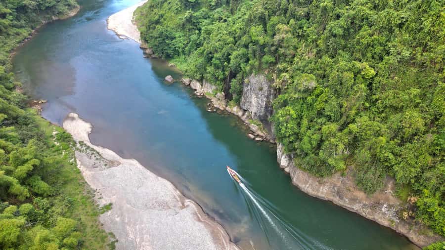 Jewel Of Fiji: Boat, Raft & Waterfall Culture Tour w/Lunch - Long-boat cruising on the Navua River, safety first, scenery always