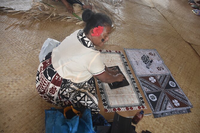 Jewel Of Fiji incl Fijian Village, Waterfall & Lunch Coral Coast - Cultural dances by men and women