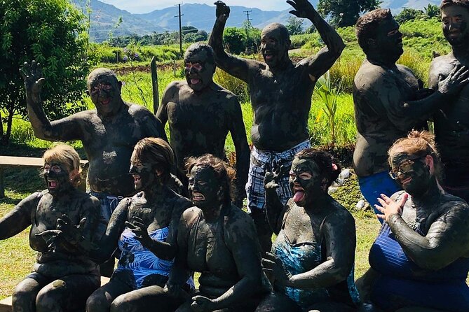 Nadi Sightseeing & Mud Pool Tour - Ex Fiji Marriott, Momi Bay - The Guides and Small-Group Feel That Make the Day Go Smoothly