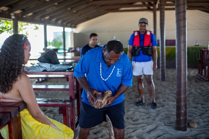 Oolala Cruises on Savala Island - Crew, catamaran comfort, and safety that feels taken seriously