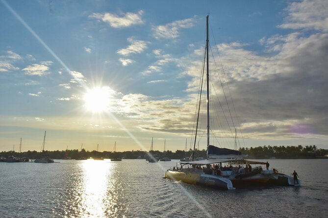 Sabre Sunset Cruise with BBQ Dinner & Drinks - Days, Group Size, and the Relaxed Onboard Vibe