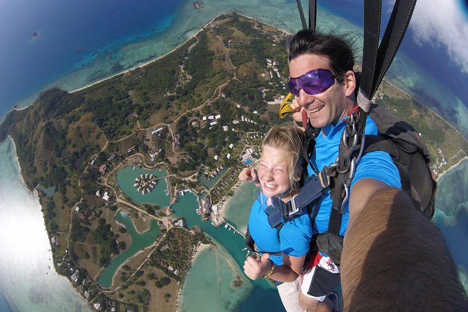 Skydive Fiji Legend 13000ft Tandem Jump (60 seconds free fall) - Getting to Skydive Fiji from Denarau or Nadi, and how the 2 hours can feel