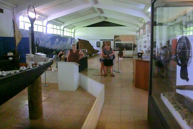 Suva Customized tour- Private - Guide quality in real-world Suva, English and French included