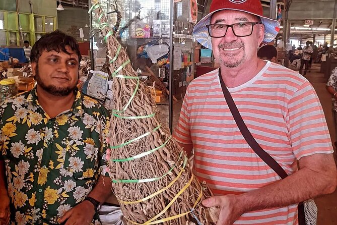Walk Nadi with a Local: Culture, Stories & Everyday Fiji. - Stop 3: Sri Siva Subramaniya Swami Temple, faith you can see and understand