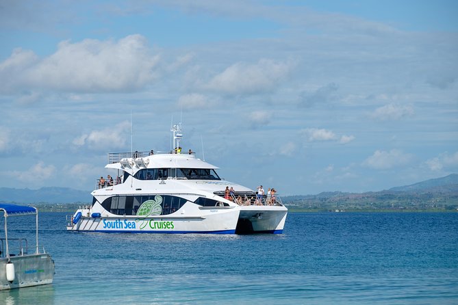 Yasawa Islands Explorer Cruise with Lunch - The Tender Transfer Reality: Comfort vs. Conditions